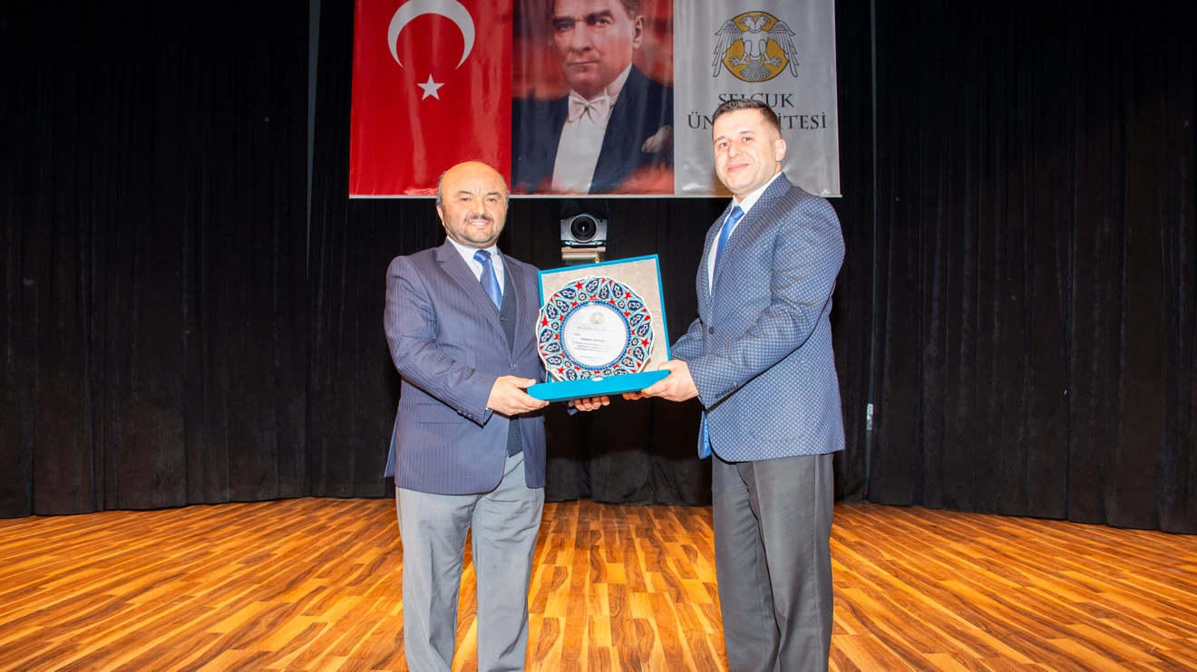 Selçuk Üniversitesinde Beyaz Önlük Töreni düzenlendi